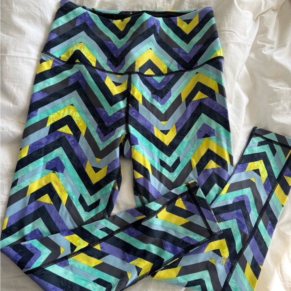 Brand new VSX sport Chevron Leggings